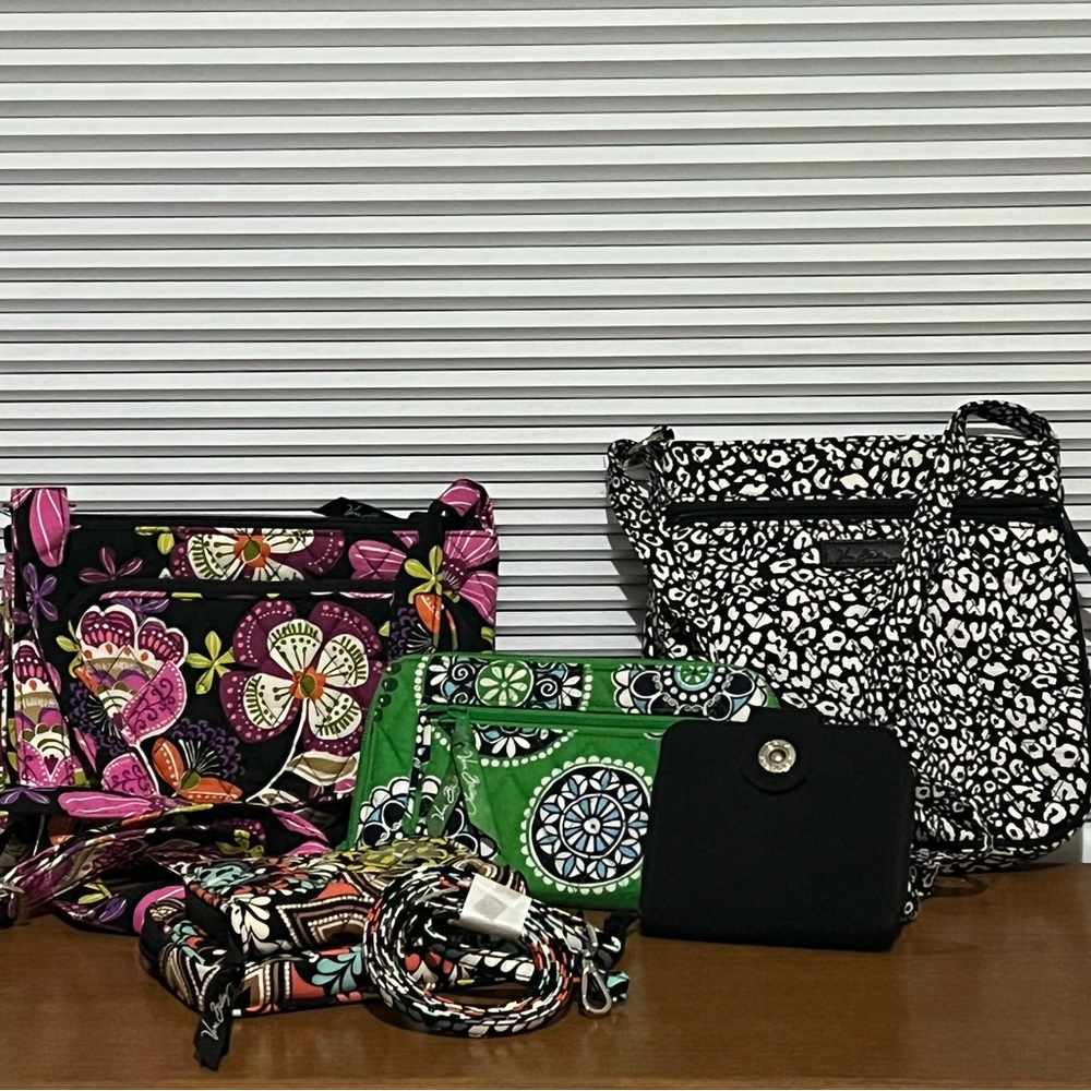Vera Bradley (5) Items